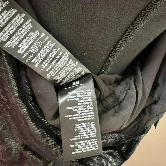 BNWT 7 For All Mankind Romper - Picture 12 of 12